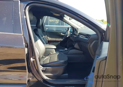 2023 Ford Escape St-Line from USA, damaged, VIN 1FMCU0MN5PUB19667